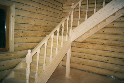 Маршевая лестница на второй этаж