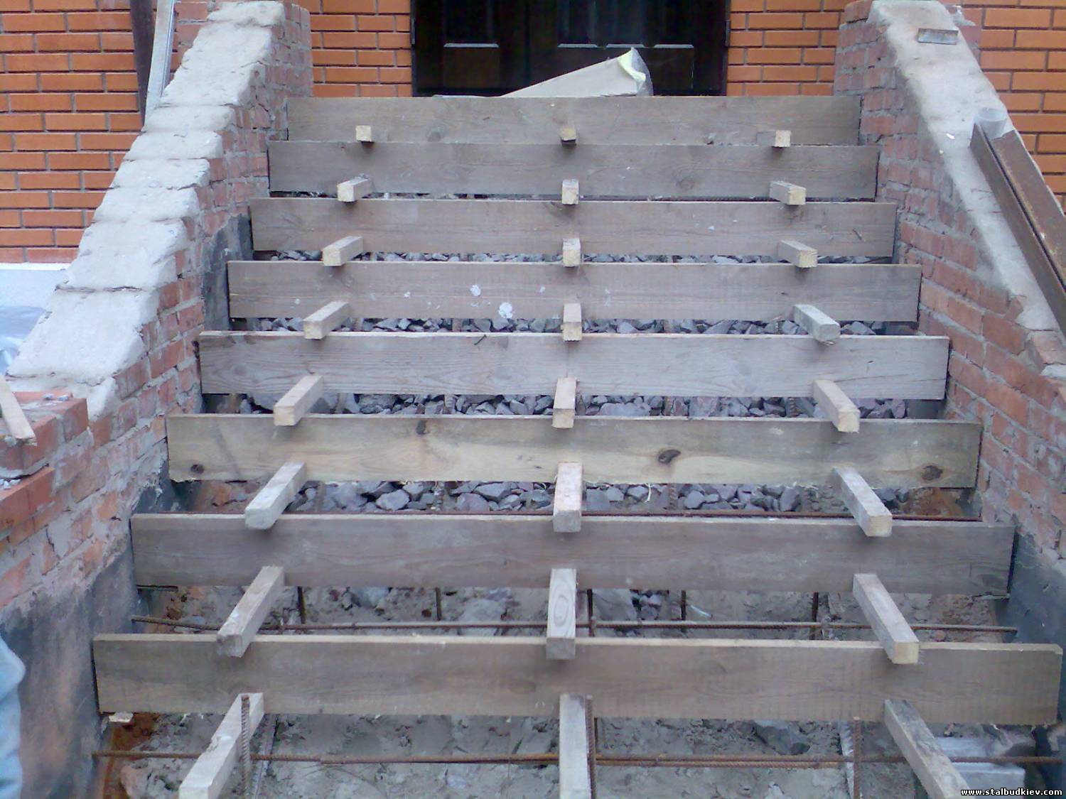 заливка бетонных ступеней 
