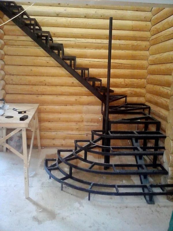 как сделать-легкую металлическую лестницу 