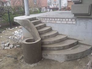  как сделать ступеньки из бетона к крыльцу своими руками