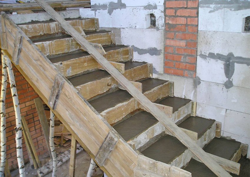 Расчет, монтаж, заливка и отделка бетонной лестницы своими руками